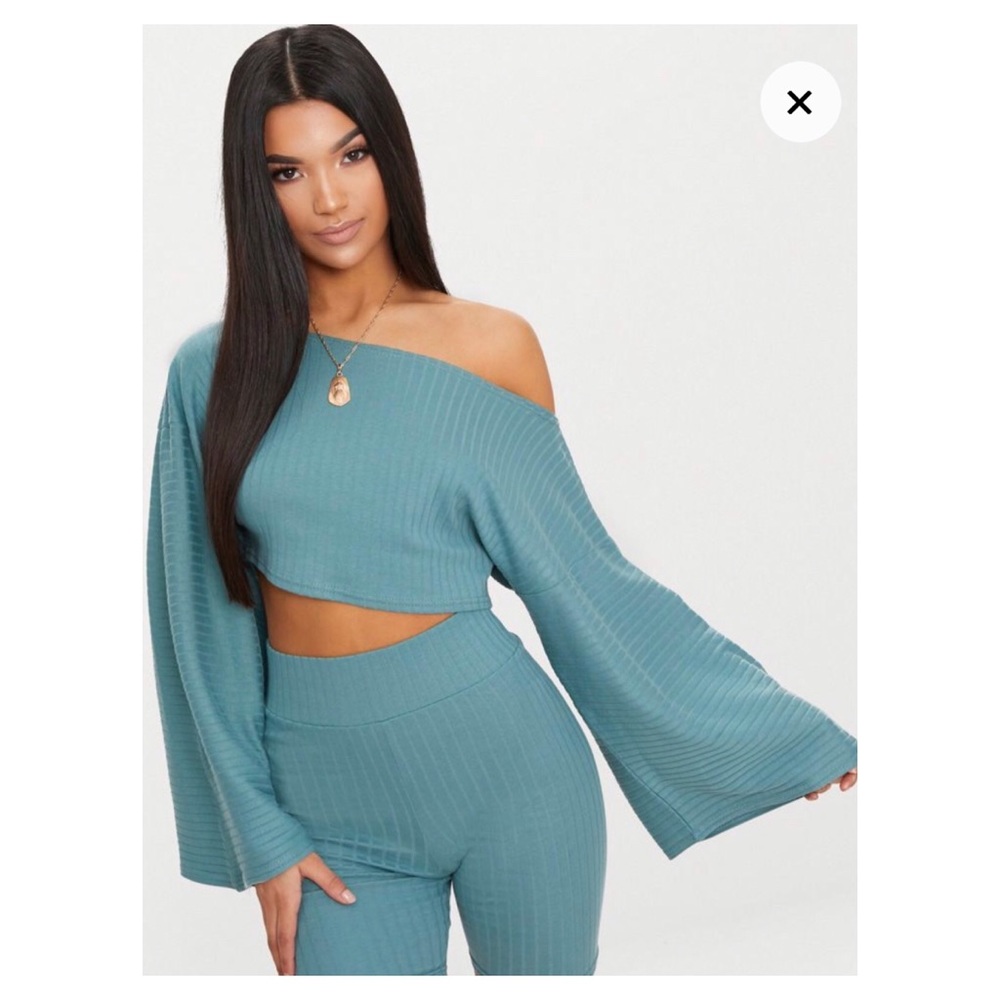 Fashion Nova Off the Shoulder High Waist Short Set - Picture 3 of 6